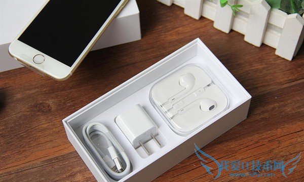 土豪金国行iPhone6开箱图赏