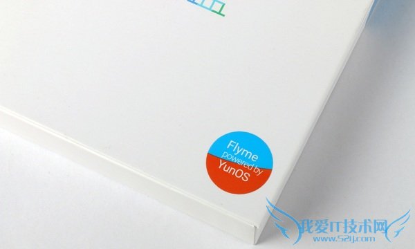魅蓝YunOS版开箱图赏