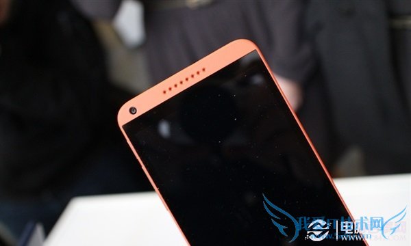 图为HTC Desire 816正面上部图片