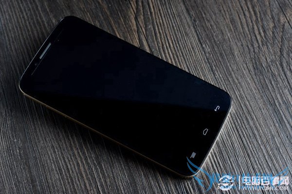 TCL么么哒3N开箱图赏 高性价比千元机