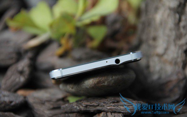 12张三星GALAXY Alpha图片欣赏