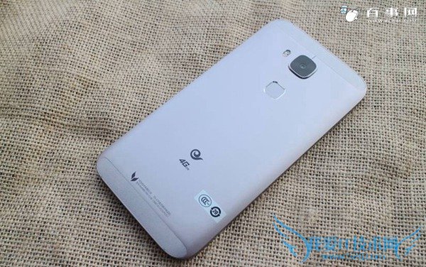 华为麦芒4标配版和高配版哪个好 华为麦芒4高配版对比标配版