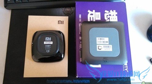 小米盒子与乐视盒子背面外观对比
