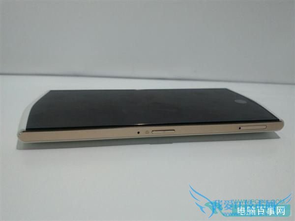 美图2白色版机身