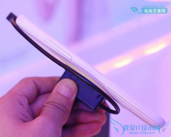 5英寸入门四核 HTC Desire 516真机图赏