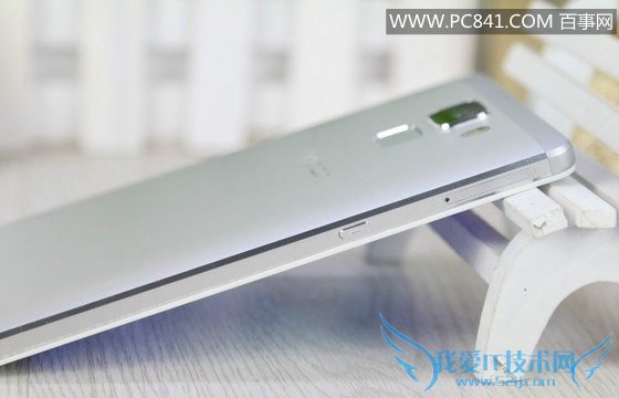 2.jpg 荣耀7图赏3