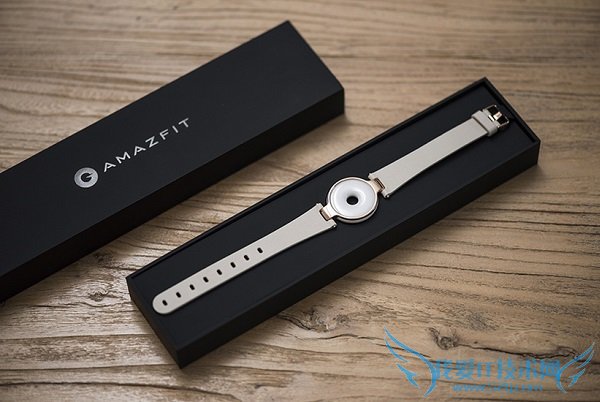 高圆圆同款手环 华米Amazfit手环开箱图赏