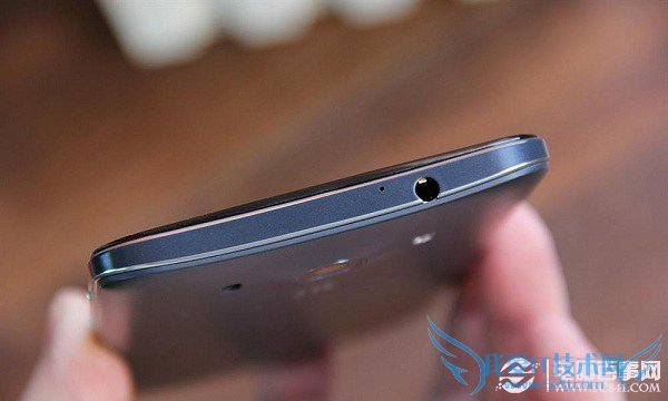 中兴天机3顶部图片