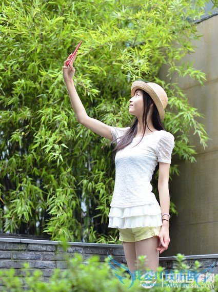 妹子是亮点 华硕Zenfone6美女展示图赏