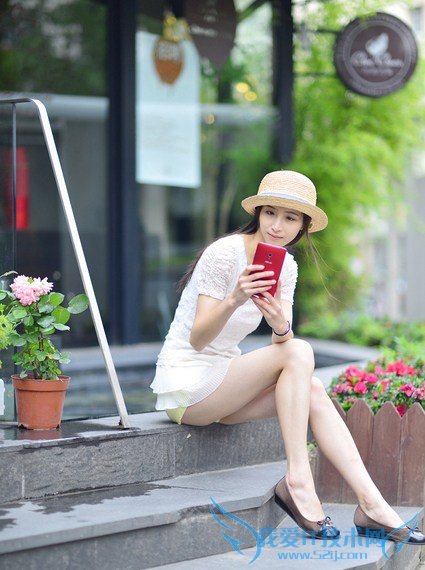 妹子是亮点 华硕Zenfone6美女展示图赏