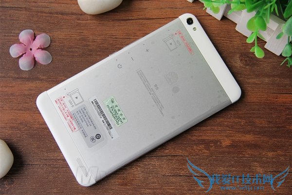 图为荣耀X1爱奇艺版电池信息