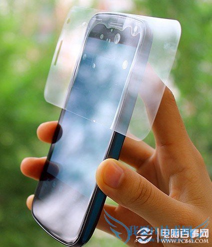 高透手机贴膜强光下反光情况对比