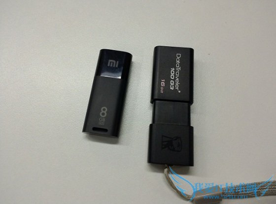 小米随身WiFi U盘版与普通U盘对比