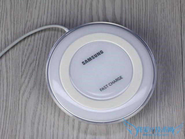 轻便时尚 三星Note5快充无线充电器体验