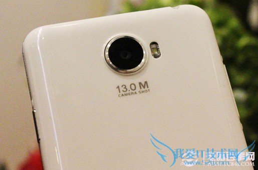 酷比MAX后置1300万高像素摄像头