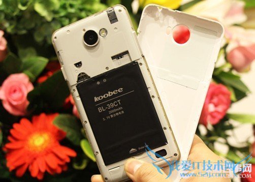 酷比MAX采用可拆卸设计