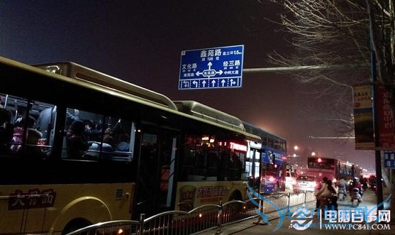 HTC Desire 816夜间拍照样张二