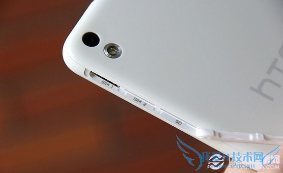 HTC Desire 816细节外观图片