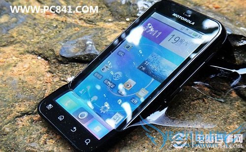 摩托罗拉ME525三防手机