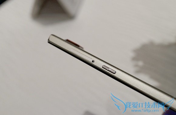 联想VIBE Z2 Pro机身侧面图片