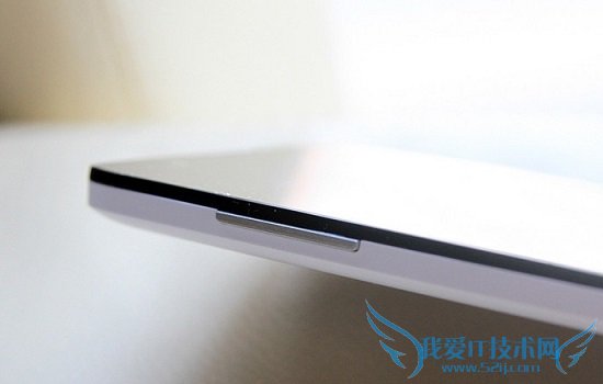 中兴红牛V5机身左侧细节图片