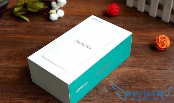 5.5寸万人迷 OPPO R7s开箱图赏
