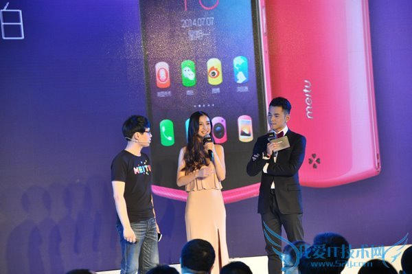 ͼʼ衢Angelababy̨ͬ