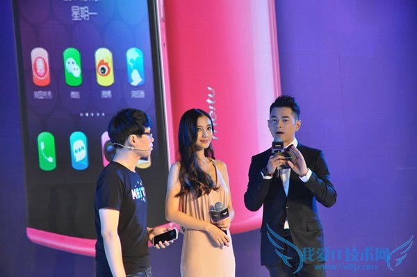 ͼʼ衢Angelababy̨ͬ