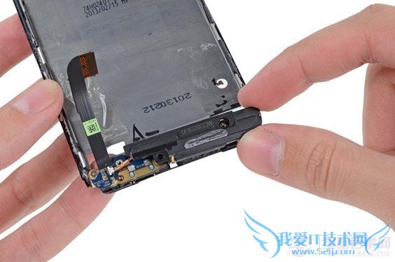 拆掉上、下双麦克风