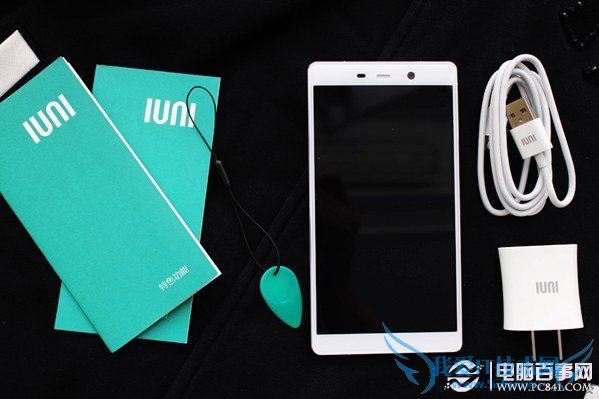 IUNI U3开箱配件全家福