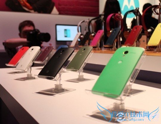 用户可自定义Moto X彩壳