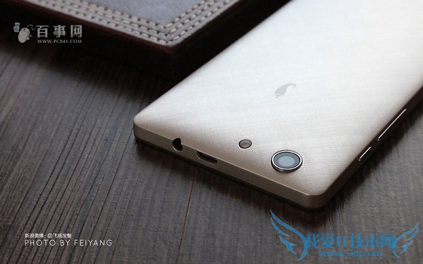 蚕丝纹理后壳 小辣椒S1开箱图赏