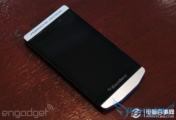 奢华限量版黑莓10手机图片外观