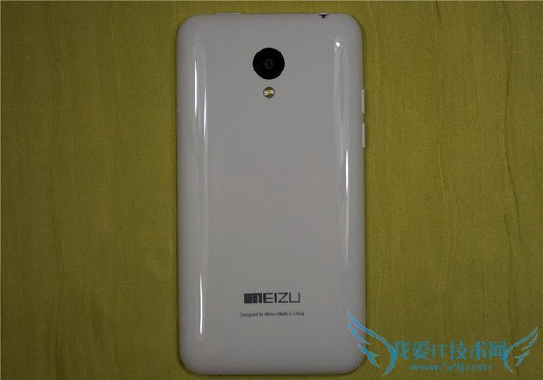 魅蓝手机背面图片