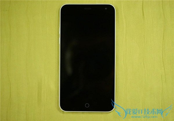 5英寸千元神器 魅蓝手机开箱图赏