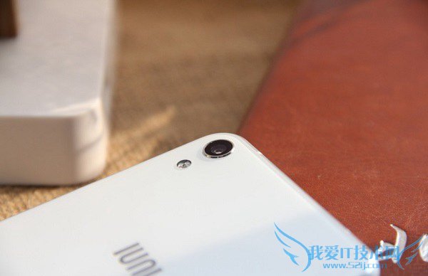 双2.5D玻璃机身 iuni N1手机图赏