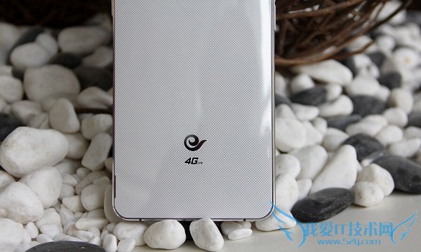 双系统安全手机 酷派铂顿真机图赏