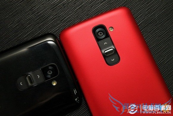 LG G2红色版背部上部图片