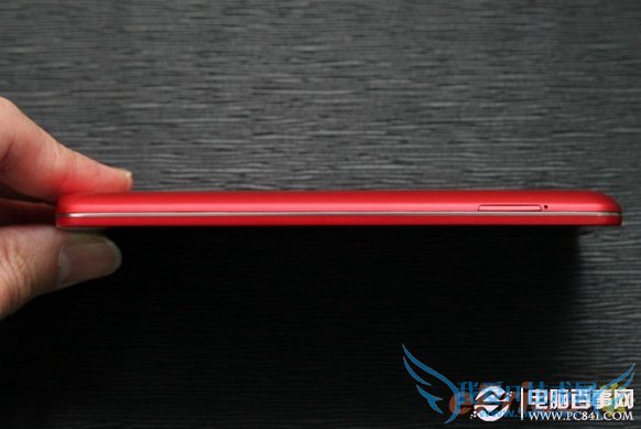 春节喜庆红 LG G2红色版真机图赏