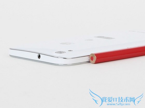 华为G660机身顶部图片