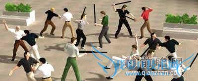 女生两任男友拿铁勺火拼