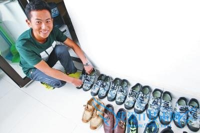 中国好室友国庆为同学洗衣刷鞋