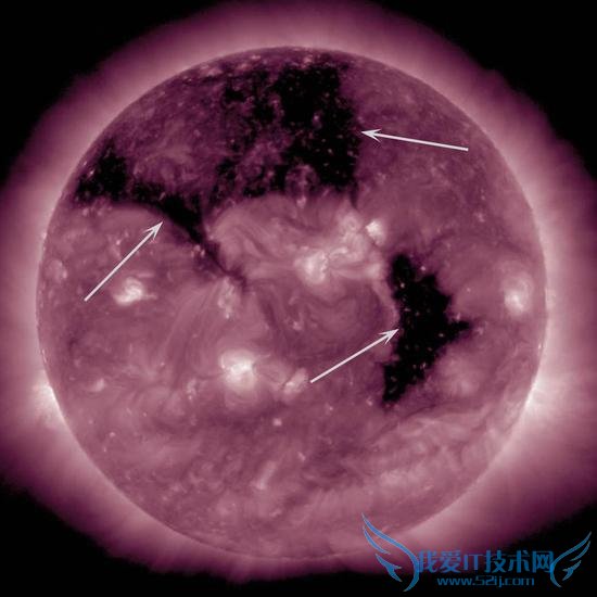 太阳爆发强烈日冕:尺寸超过地球 50 倍