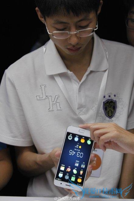 1799 元的联想 ZUK Z1 发布 除了 u-touch 还有 USB 3.0 及 Type-C