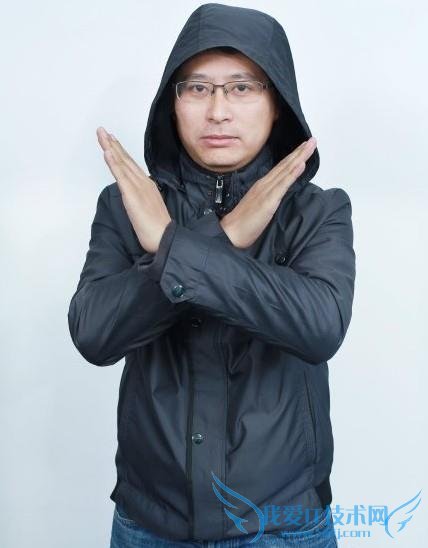 华为荣耀刘江峰离职:锤子便签雷军转发泄天机