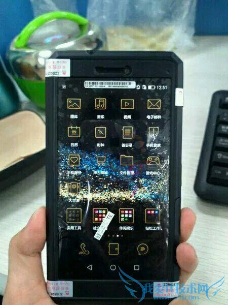 网络曝光的华为 P8 工程测试机