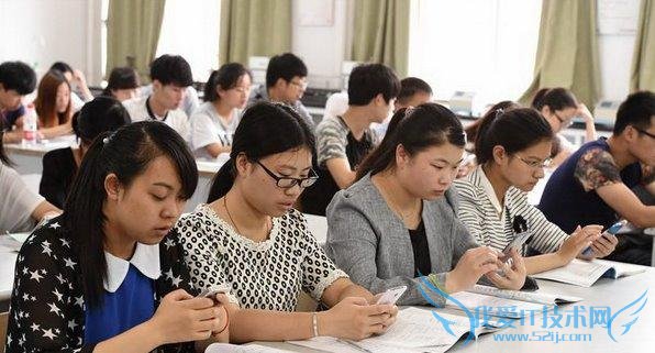 ѧϿ iPhone Ůʦŭֻ¥º󣬼ִѧѧԺĿǰƶһľԵĹ涨ѧϿֻΪÿȱΡ