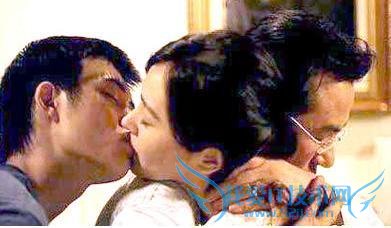 男子偷情妇 20 万帮老婆还车贷:一次揣着良心的出轨