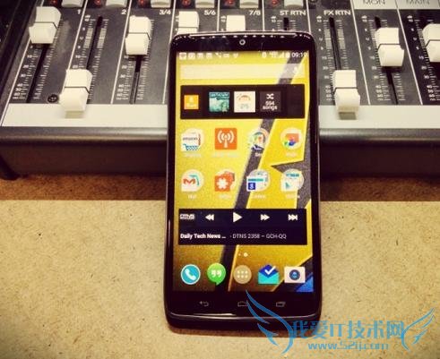 Ħ Droid Turbo 2  10  15 շ 29 շ