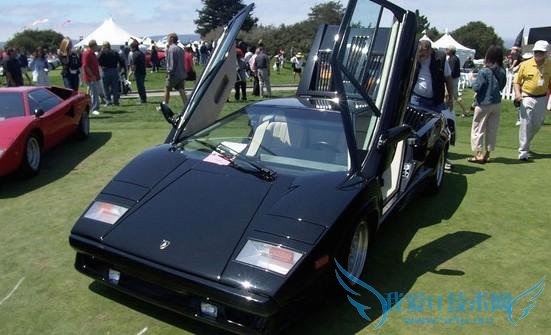  Countach